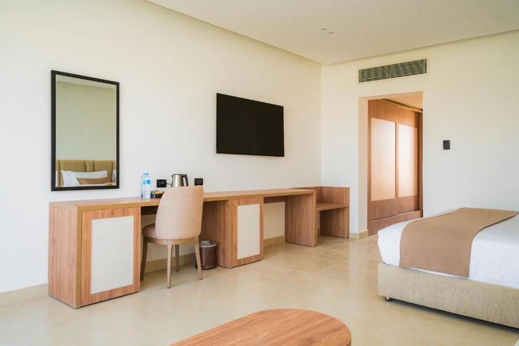 Acel Beach Resort Hotel: another view
