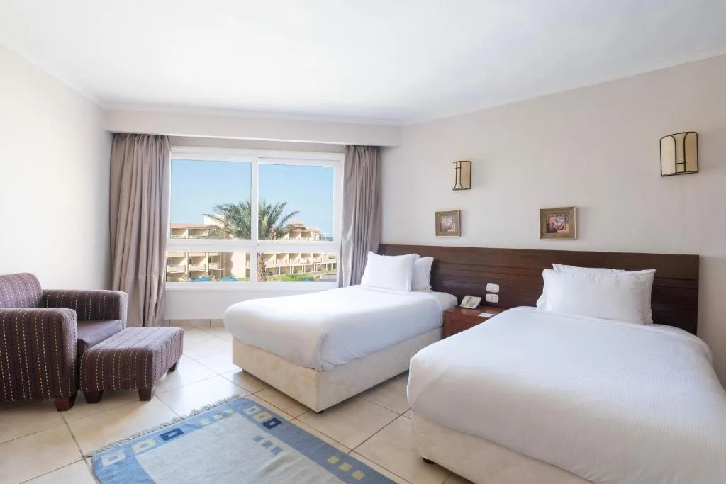 Amwaj Beach Club Abu Soma: another view