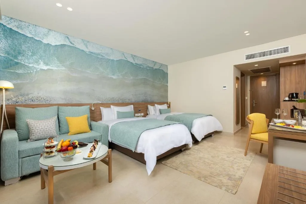 Amwaj Oyoun Resort: another view
