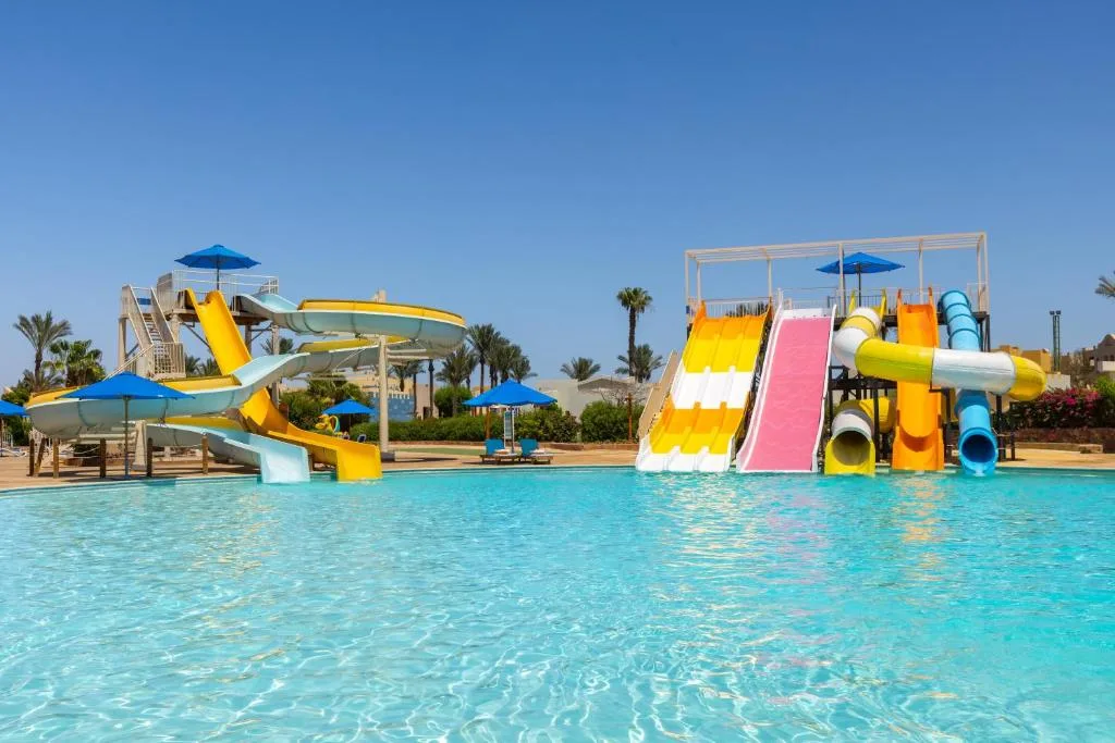 Amwaj Oyoun Resort: another view