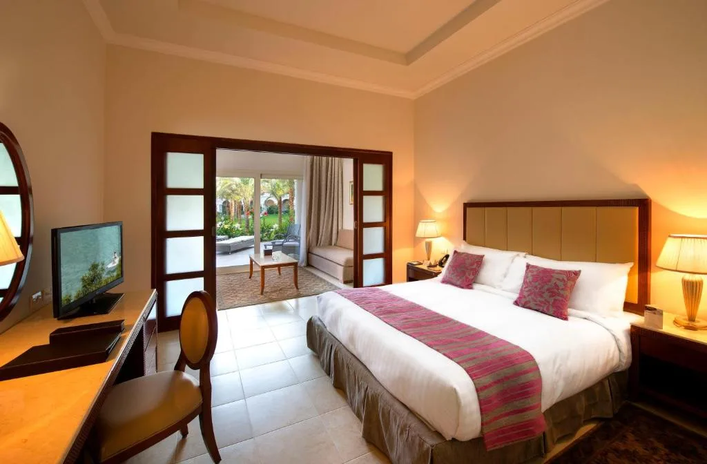 Baron Palace Sahl Hasheesh: another view