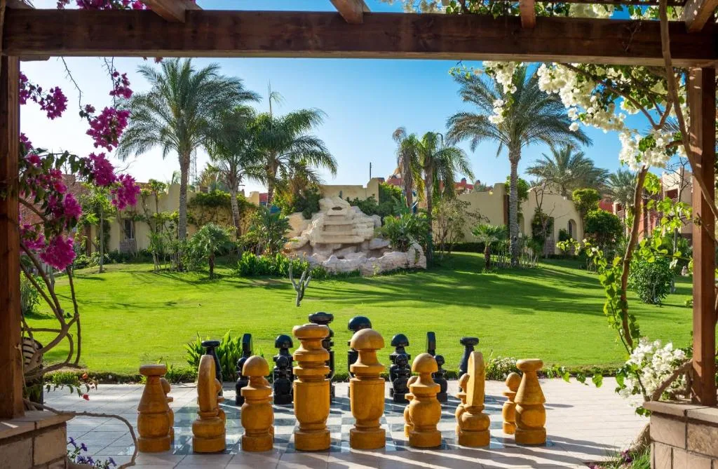 Cardina Resort: another view