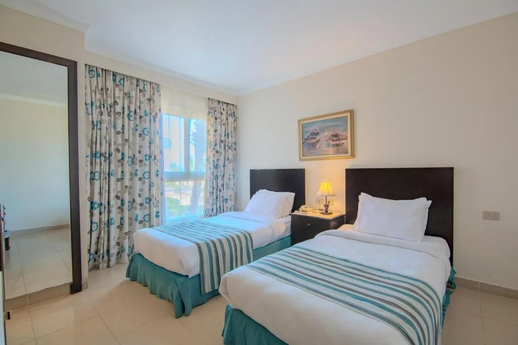 Cardina Resort: another view