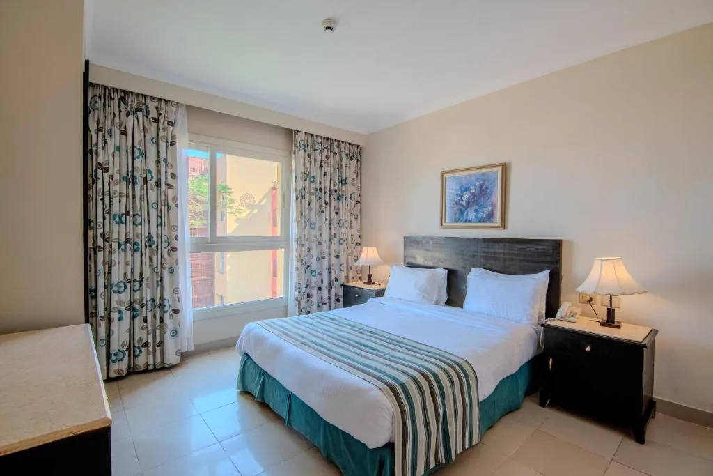 Cardina Resort: another view