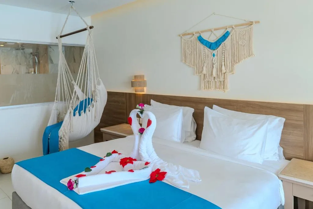 Casa Blue Resort: another view