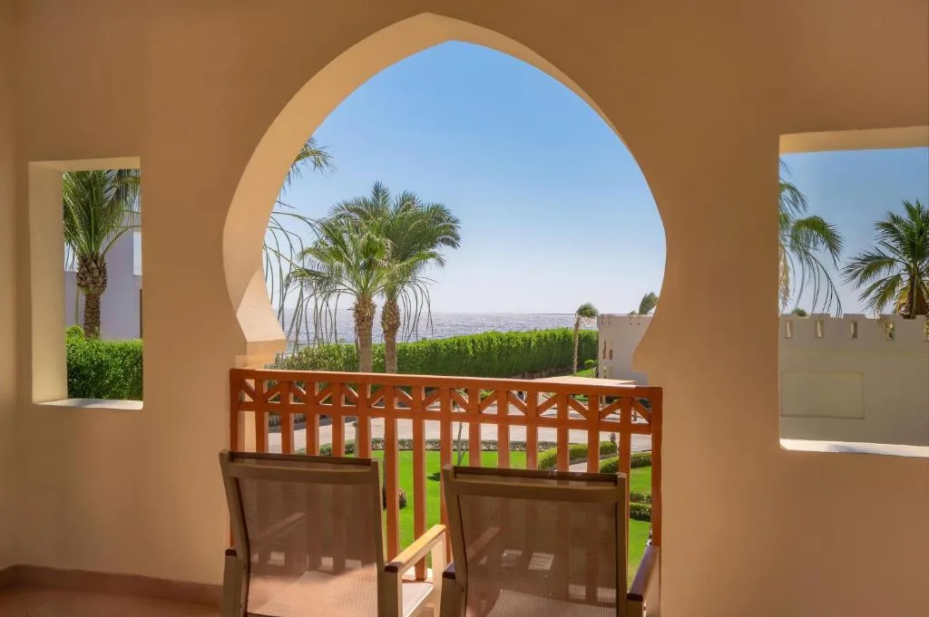 Charmillion Club Resort: another view