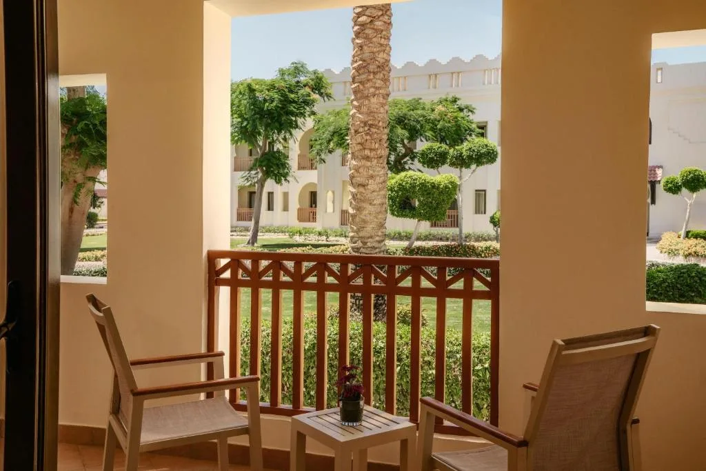 Charmillion Club Resort: another view