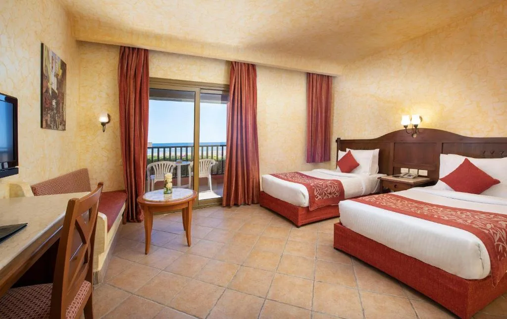 Charmillion Sea Life Resort: another view