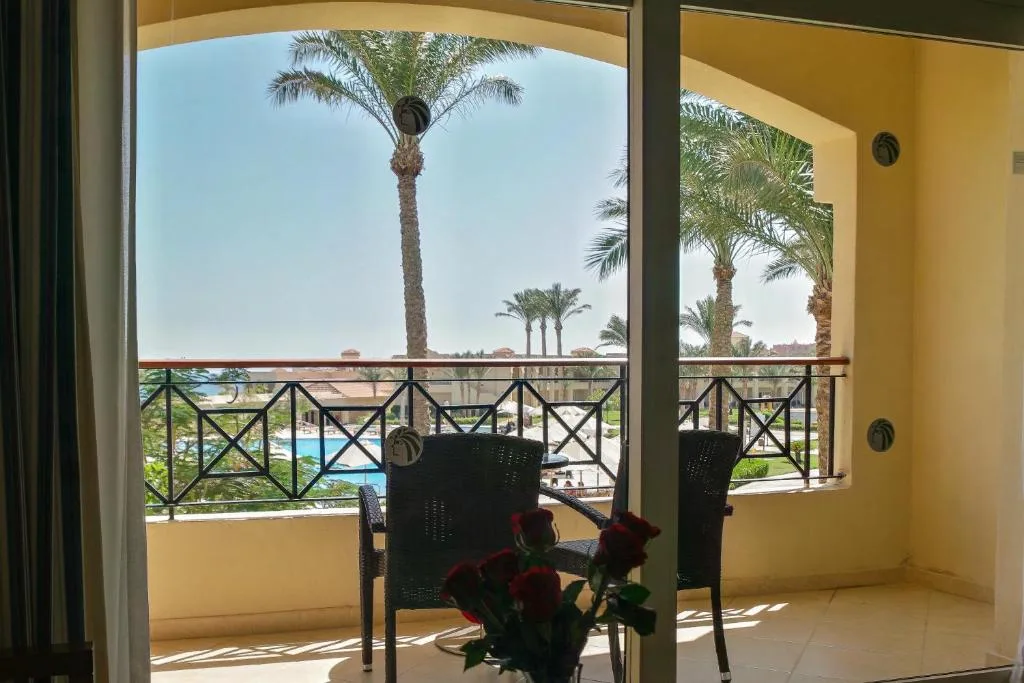 Cleopatra Luxury Resort Sharm El Sheikh: another view