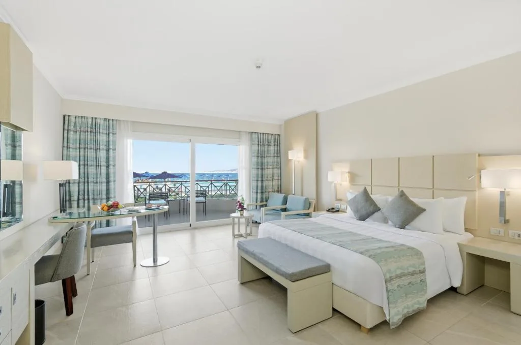 Cleopatra Luxury Resort Sharm El Sheikh: another view