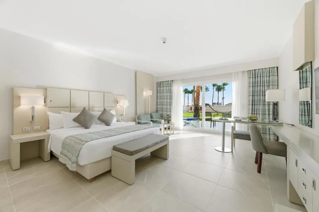 Cleopatra Luxury Resort Sharm El Sheikh: another view