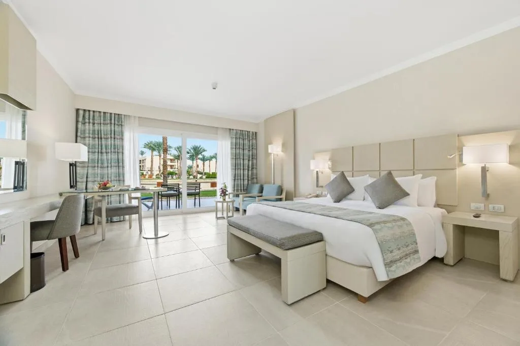 Cleopatra Luxury Resort Sharm El Sheikh: another view