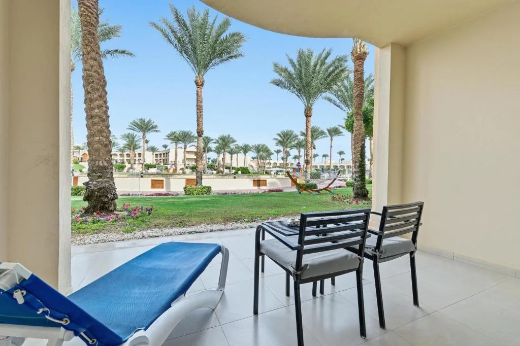 Cleopatra Luxury Resort Sharm El Sheikh: another view