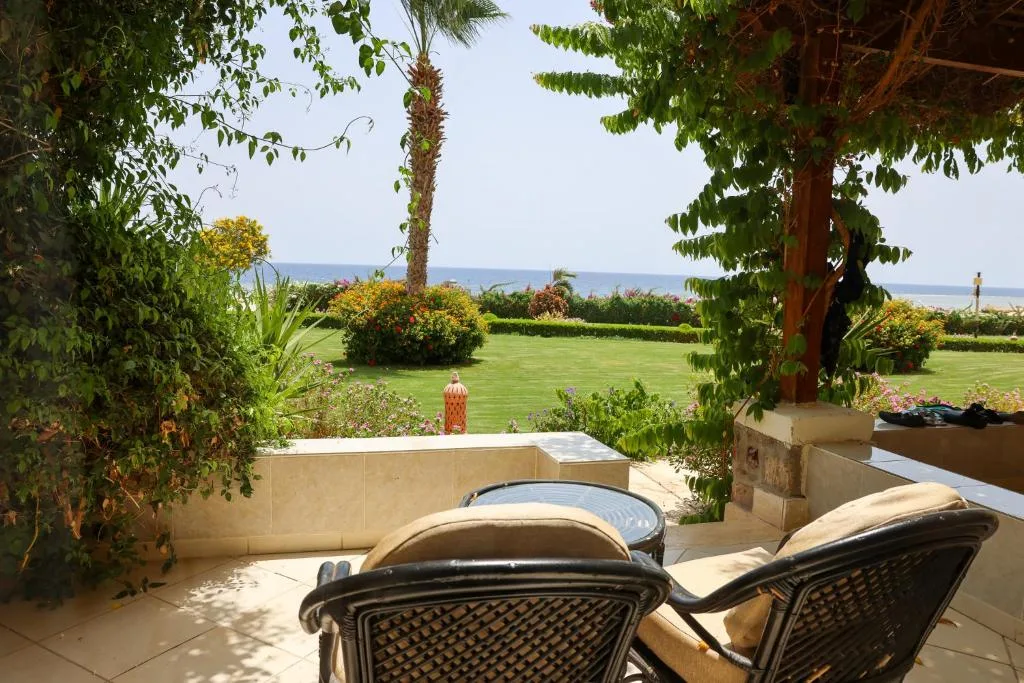 Concorde Moreen Beach Resort: another view