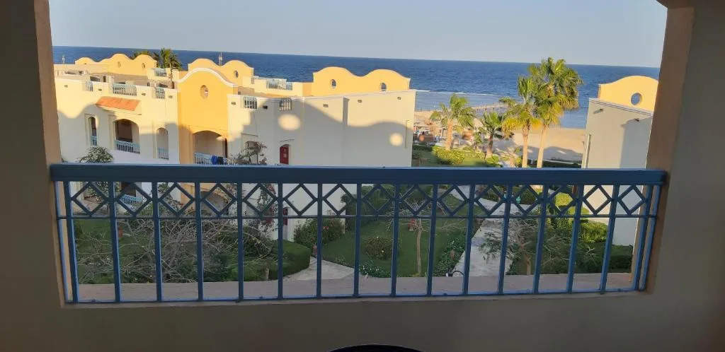 Concorde Moreen Beach Resort: another view