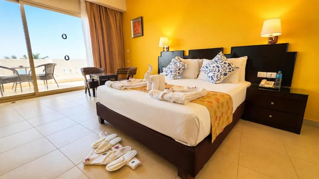 Coral Sun Beach: another view