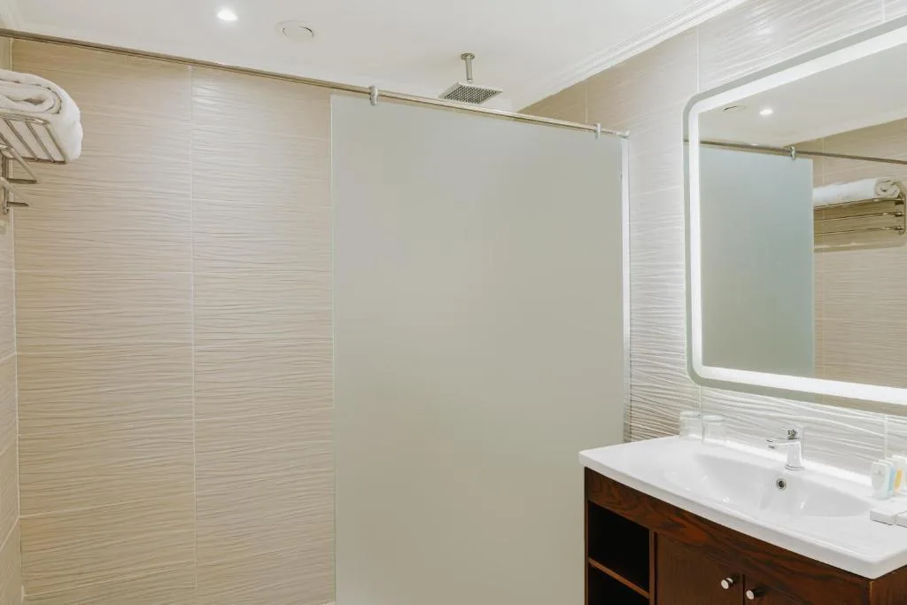 Diamond Beach By Pearl Resort: another view