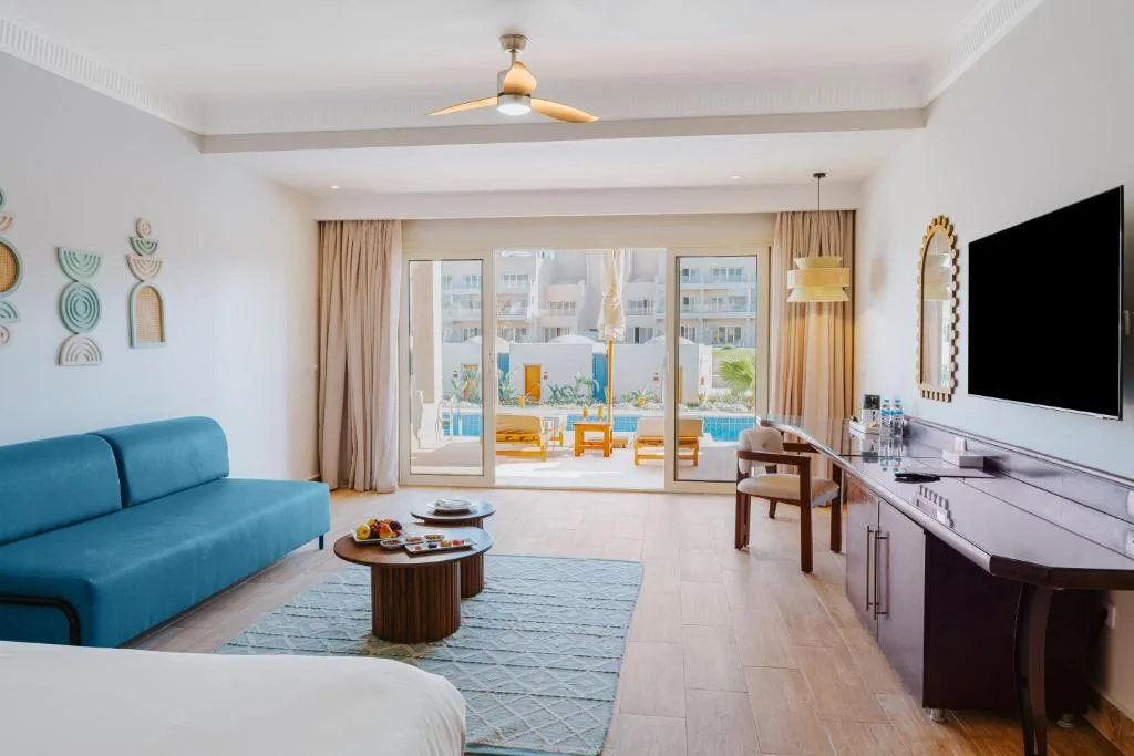 Diamond Beach By Pearl Resort: another view