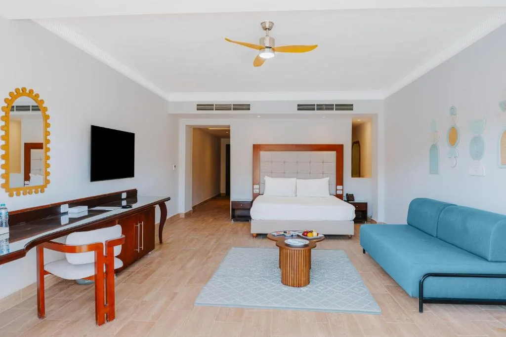Diamond Beach By Pearl Resort: another view