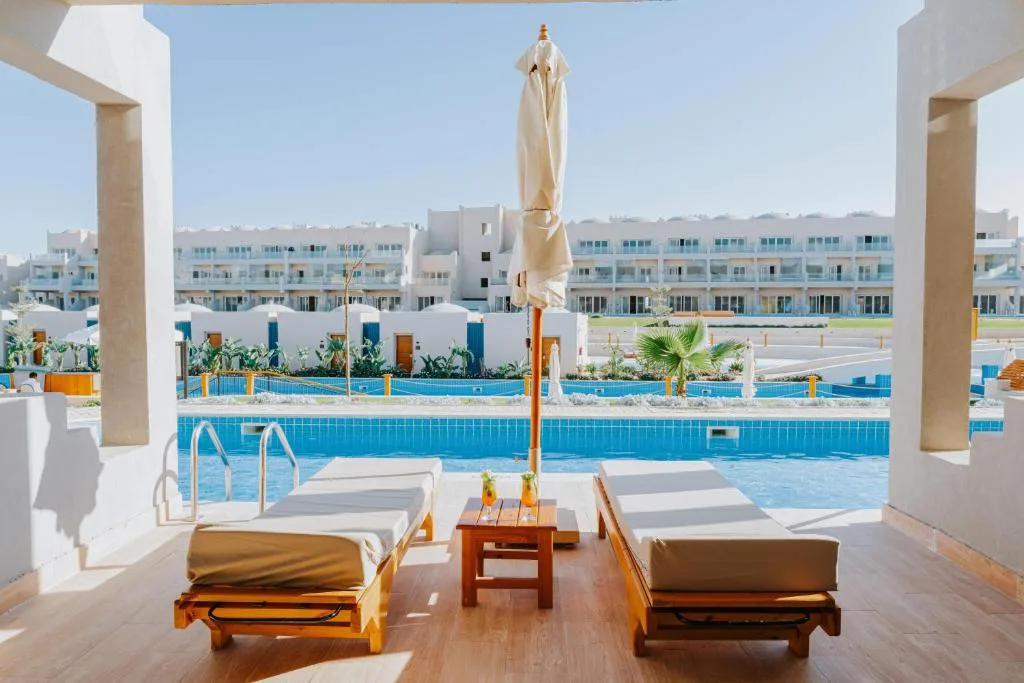 Diamond Beach By Pearl Resort: another view