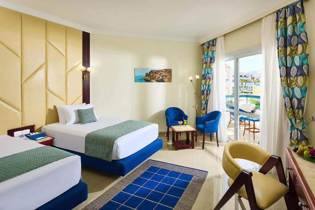 Dreams Beach Resort: another view