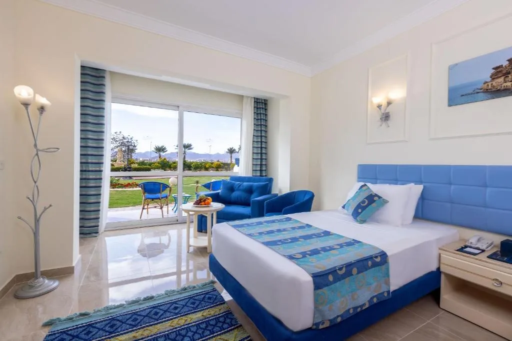 Dreams Vacation Resort: another view