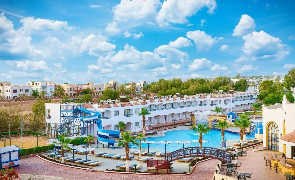 Dreams Vacation Resort: another view