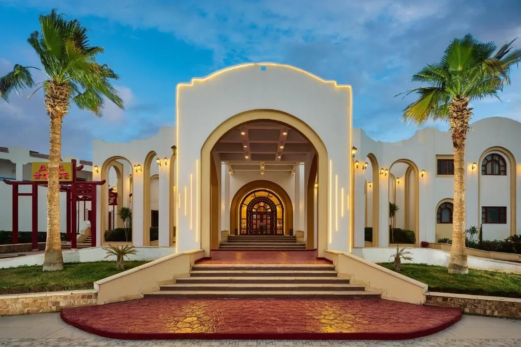 Dreams Vacation Resort: another view