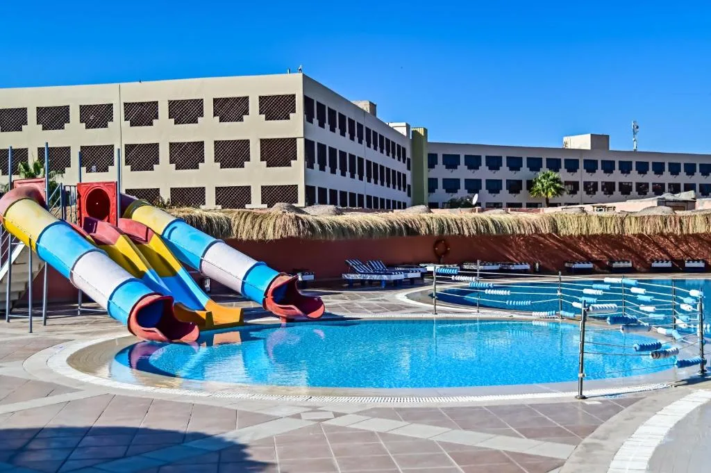 Eagles Paradise Abu Soma Resort: another view
