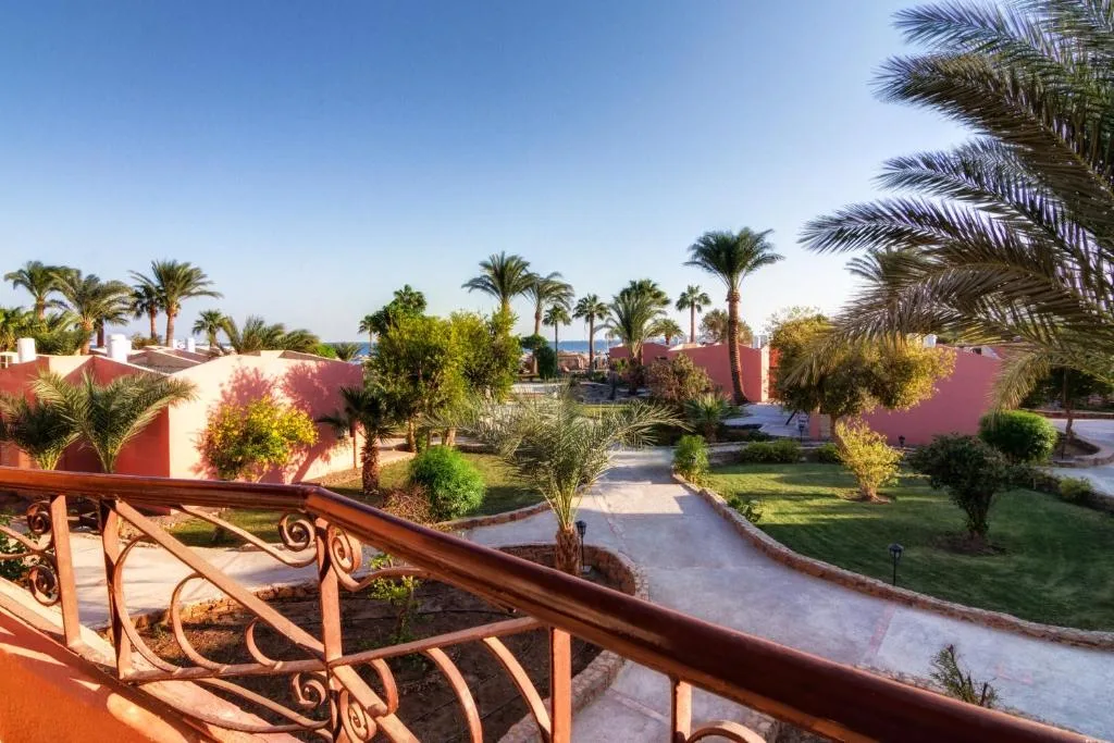 Eagles Paradise Abu Soma Resort: another view
