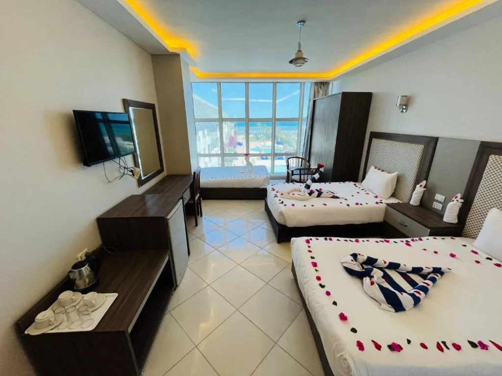 Elite Sea Sky Beach Resort: another view
