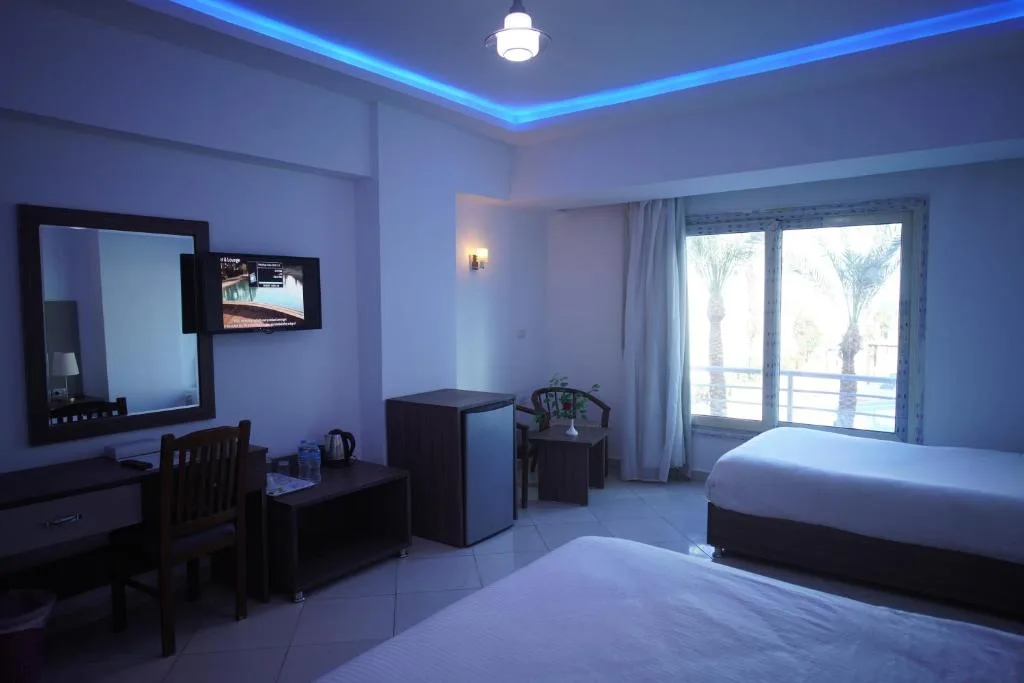 Elite Sea Sky Beach Resort: another view