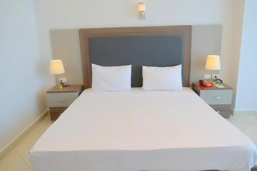 Elite Sea Sky Beach Resort: another view
