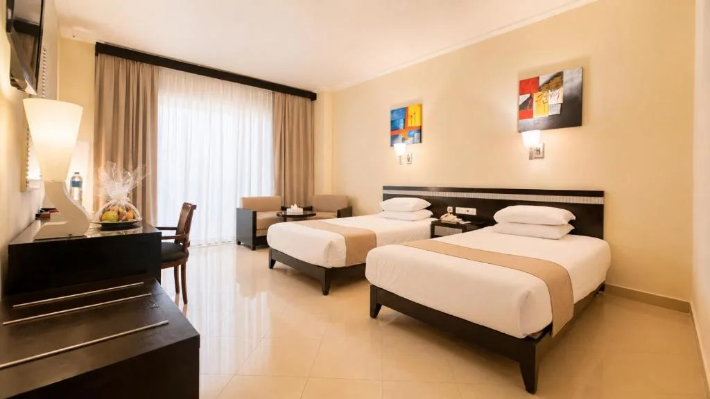 Elysees Dream Beach Hotel: another view