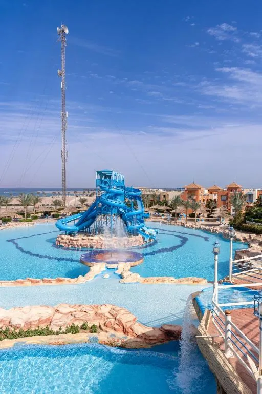 Faraana Heights Aqua Park: another view