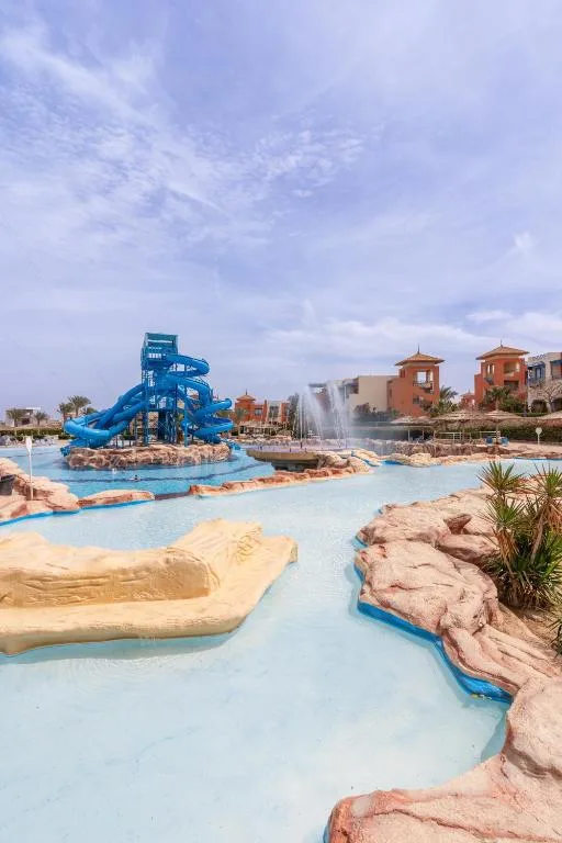 Faraana Heights Aqua Park: another view