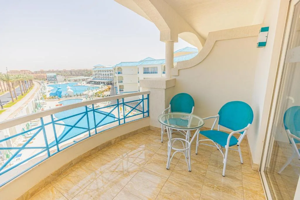 Flow Spectrum Resort Sahl Hasheesh: another view