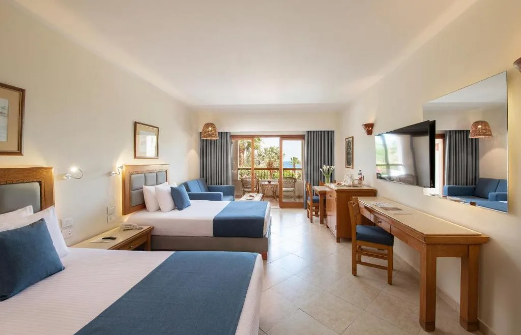 Fort Arabesque Resort, Spa & Villas: another view