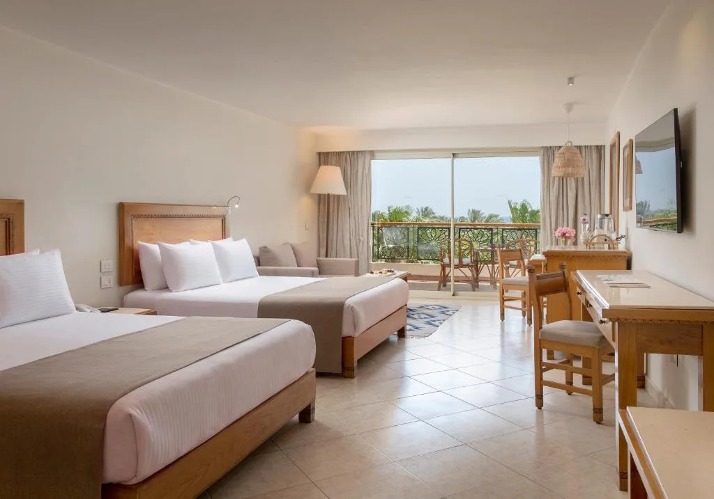 Fort Arabesque Resort, Spa & Villas: another view