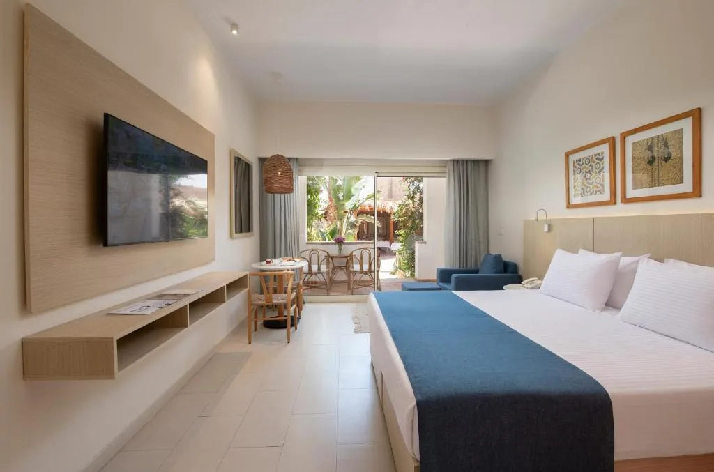 Fort Arabesque Resort, Spa & Villas: another view