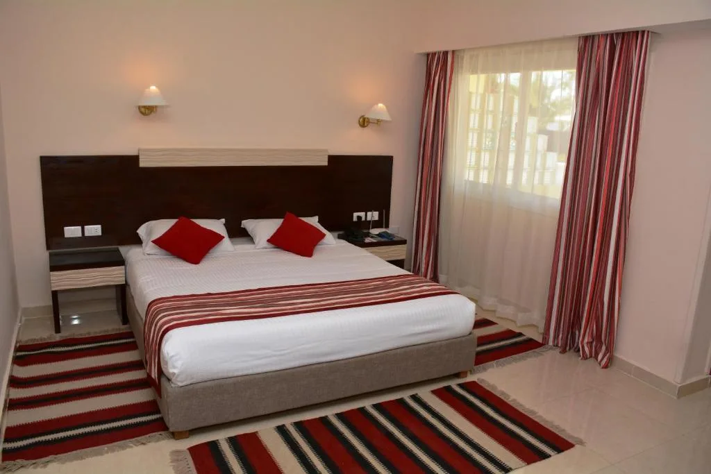 Golden Beach Resort: another view