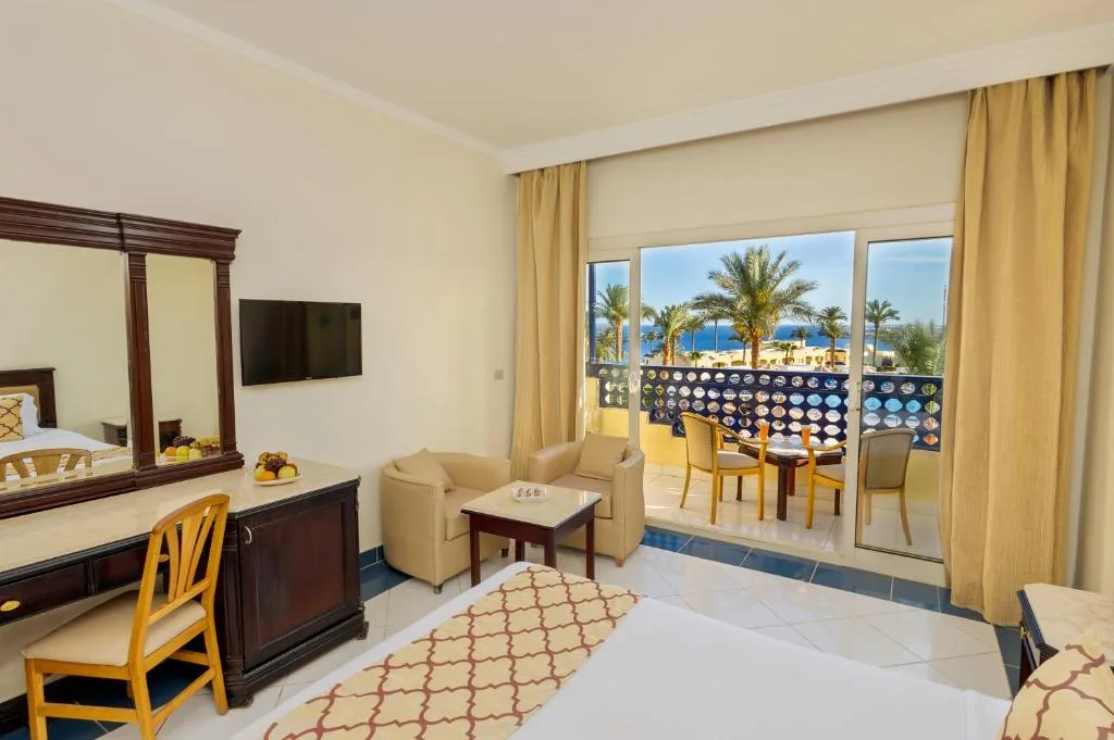 Grand Oasis Resort: another view