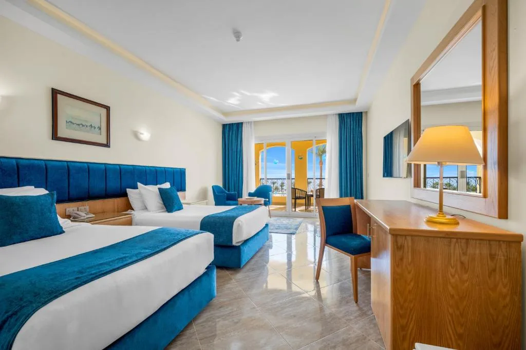 Grand Oasis Resort: another view