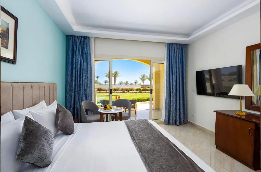 Grand Oasis Resort: another view
