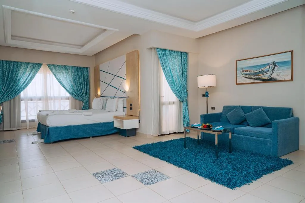 Gravity Hotel & Aqua Park Sahl Hasheesh: another view