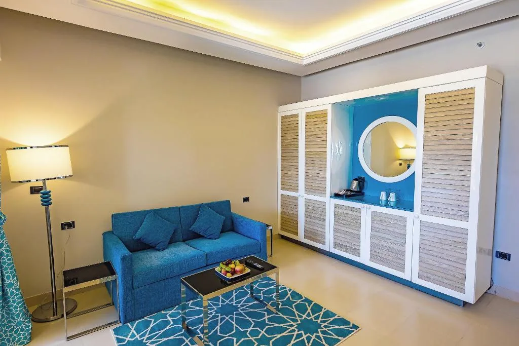 Gravity Hotel & Aqua Park Sahl Hasheesh: another view