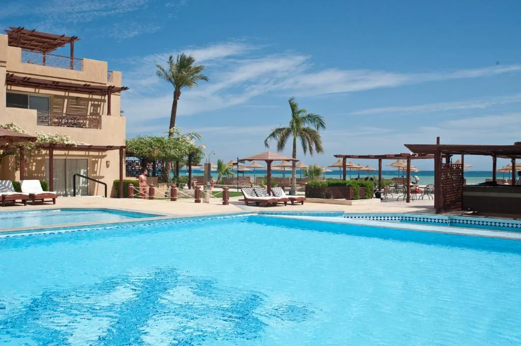 Imperial Shams Abu Soma: another view