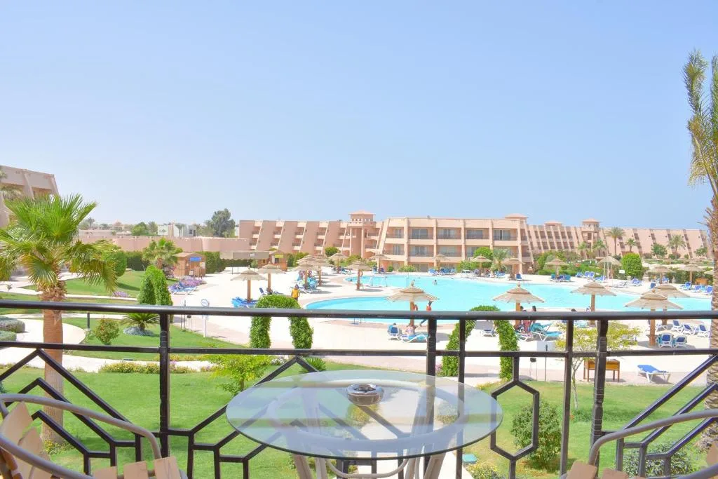 Jasmine Palace Resort: another view