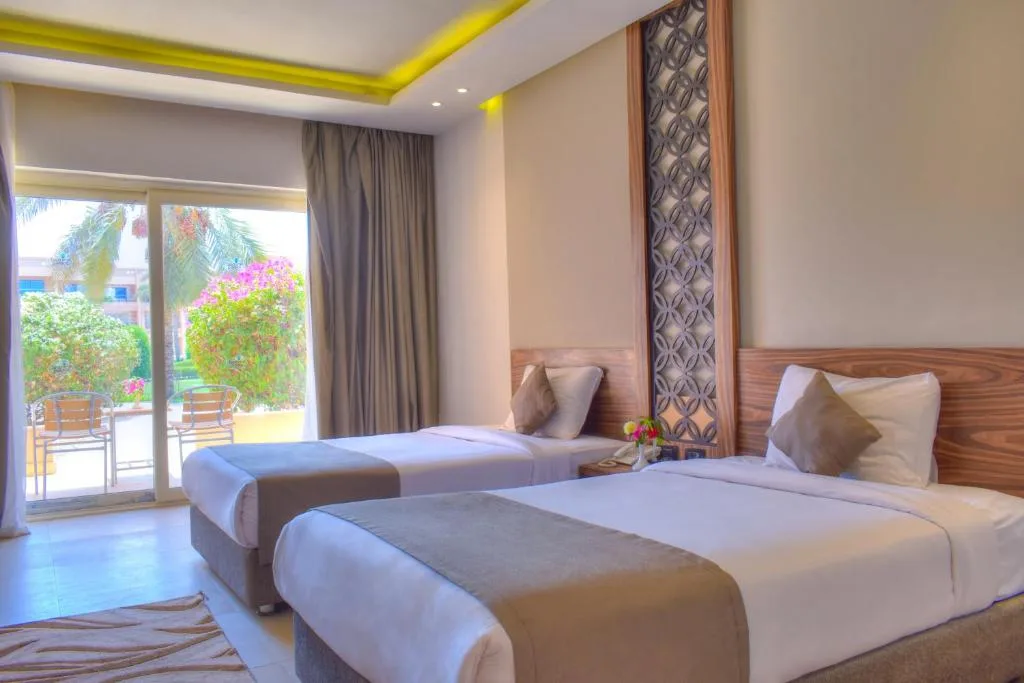 Jasmine Palace Resort: another view