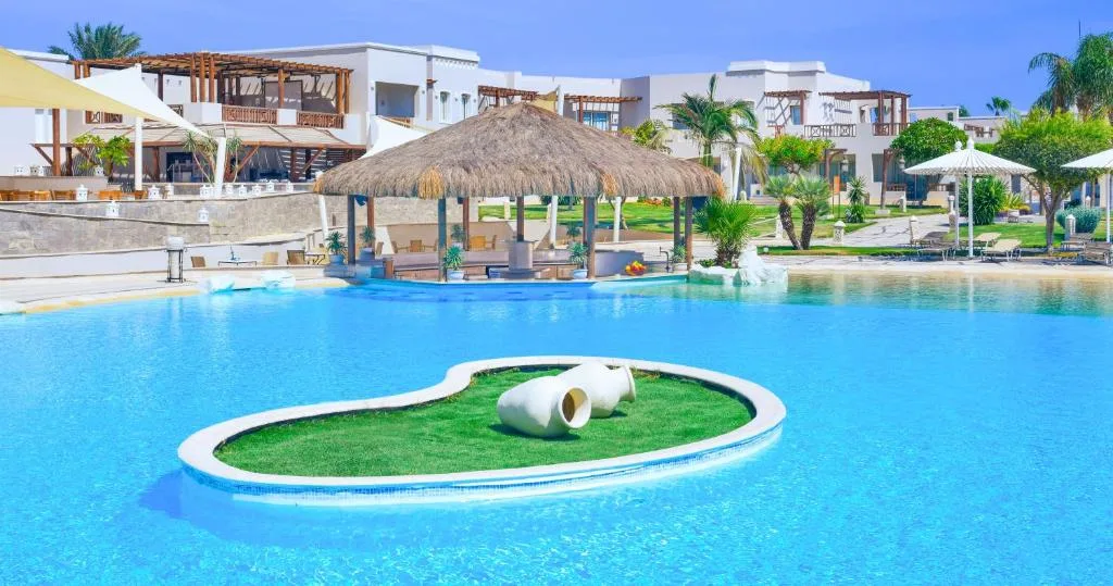 JAZ Casa Del Mar Resort: another view